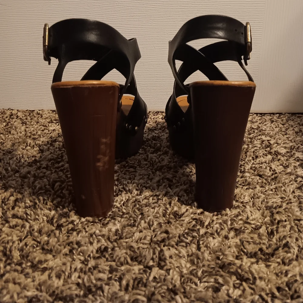 Black Wooden Platform Sandal - Picture 3 of 5